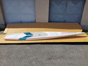 paddleboard-starboard-waterline